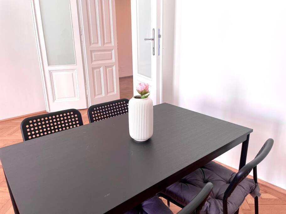 Brand New Spacious & Stylish Aptmt In City-Centre 维也纳 外观 照片